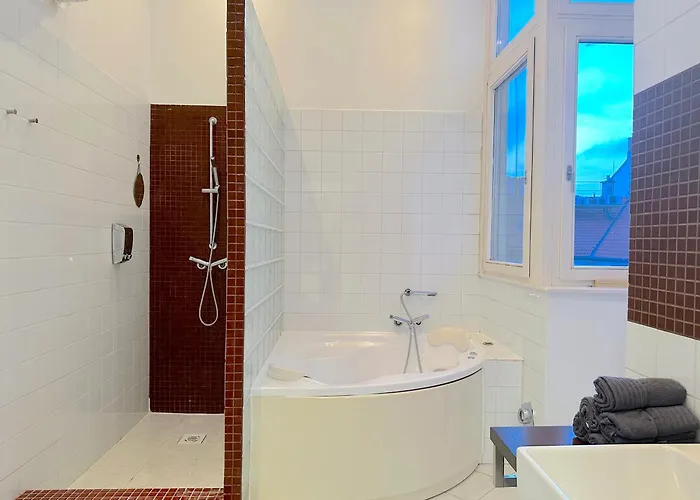 アパート Stunning 150m2 3-bedroom With Balcony