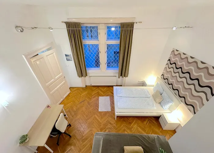 アパート Stunning 150m2 3-bedroom With Balcony