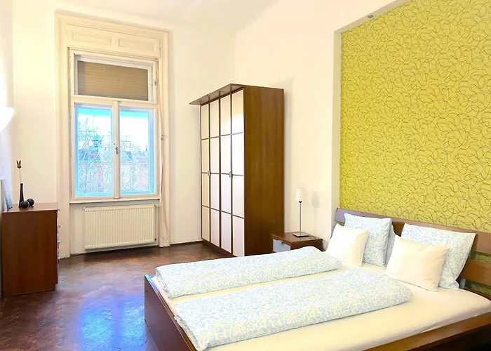 Stunning 150m2 3-bedroom With Balcony ブダペスト