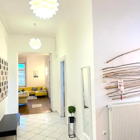 Stunning 150m2 3-bedroom With Balcony Budapest