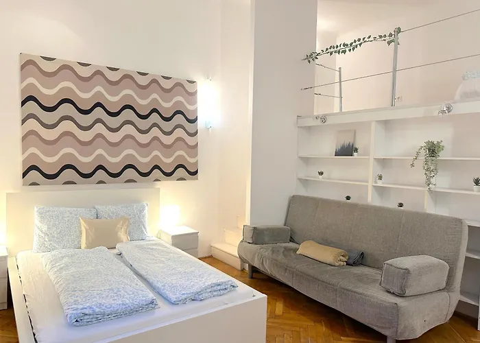 Stunning 150m2 3-bedroom With Balcony Apartament Budapesta
