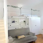 Apartment Stunning 150m2 3-bedroom With Balcony